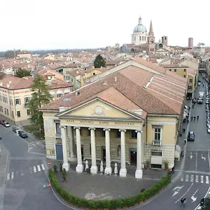 Italia City Center Hotel
